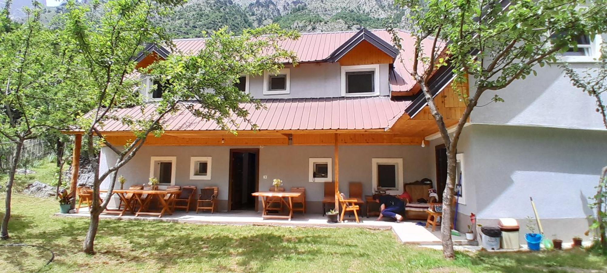 Bujtina Sherifaj Valbona Exteriör bild