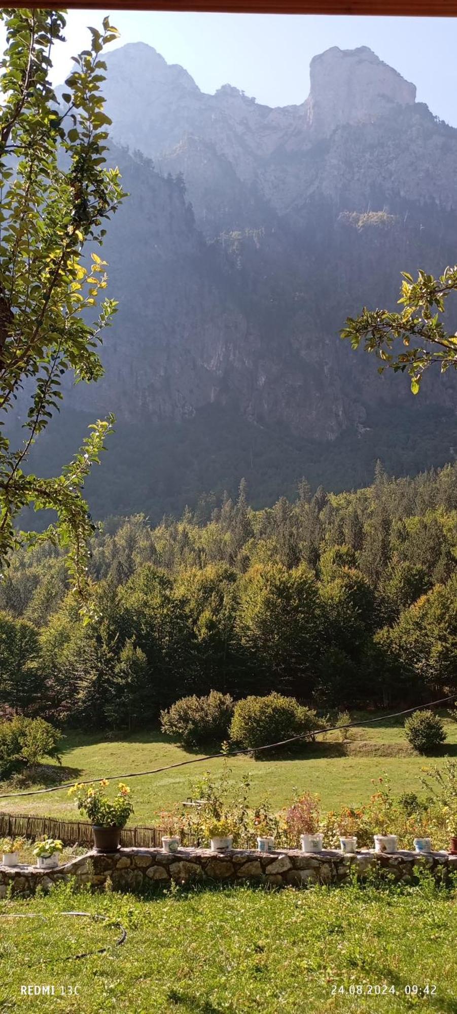 Bujtina Sherifaj Valbona Exteriör bild